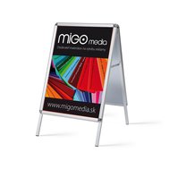 Reklamné ekonomické áčko 70 x 100 cm, oblý roh, profil 32 mm
